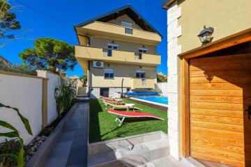 Poolincluded - Villa Yespeace