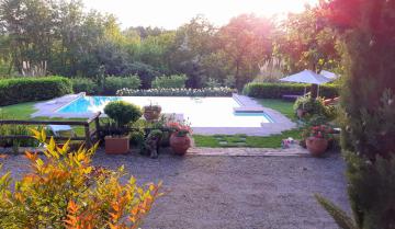 TUSCAN HILLS - STONEHOUSE, GARDEN & POOL