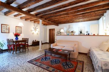 Briati apartment