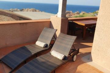 2-bedroomed modern apartment with seaview