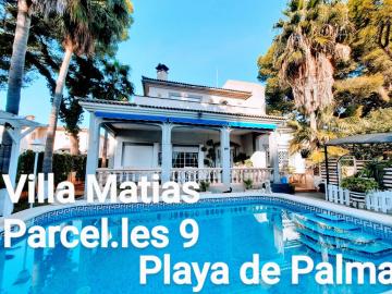 Villa Matias Pool and beach