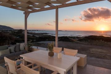 Villa by the sea in the beach of Falasarna