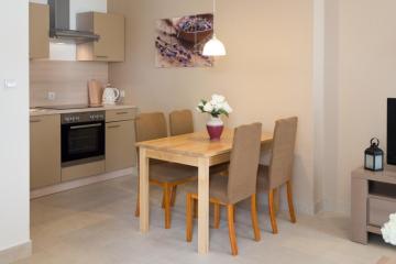Apartments Sany with pool - Crikvenica