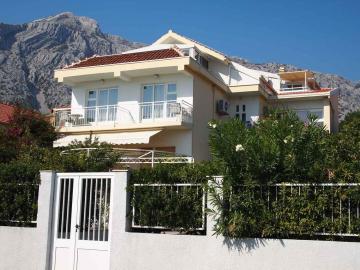 Apartments in Orebic 6930