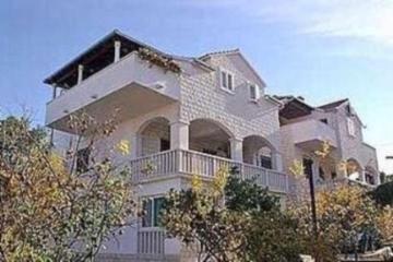 Apartment in Supetar with Terrace, Air condition, WIFI, Washing machine (4300-2)