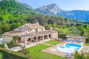 Finca Rafalet, Pollensa, Special Prices Car Hire for guests