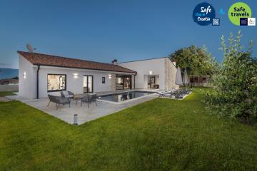 Villa Nia