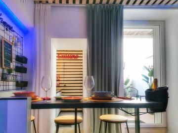Hello Gorgeous Suite Bari