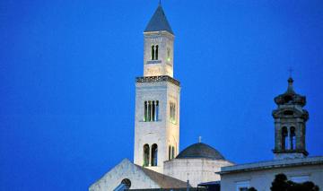 IL CAMPANILE APARTMENTS