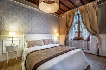 YiD Gallery art&design in the heart of florence