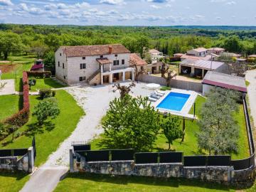 Holiday Home Vera - KST418