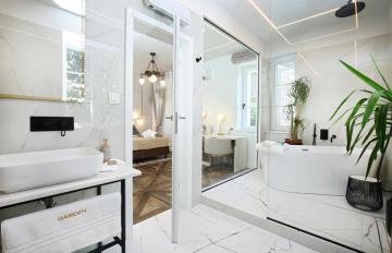 Garden Luxury Room