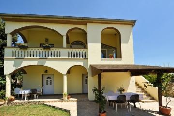 Apartment in Pakoštane with terrace, air conditioning, WiFi (4899-2)