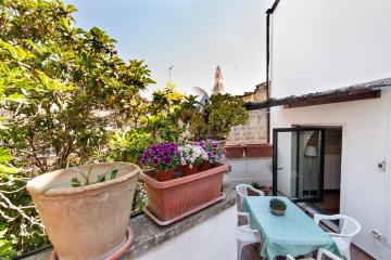 Terzo Campanello - Terrazza nel Centro Storico