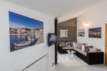 A2 - modern luxury apt w big balcony sea view