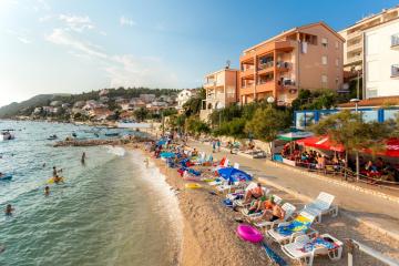 Gabrijela apartments - Beachfront
