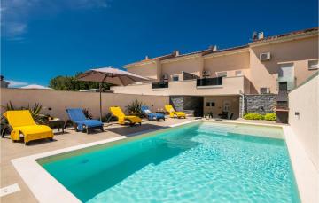 Stunning home in Brzac with 3 Bedrooms, WiFi and Outdoor swimming pool