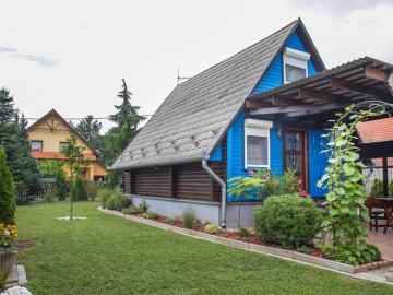 Holiday Home Blue