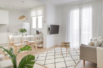 Moneo by FeelFree Rentals