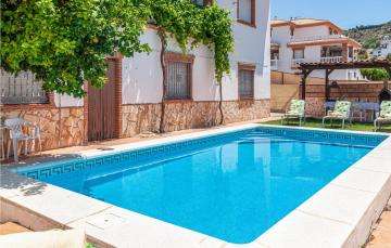 Awesome home in Montefrio with 3 Bedrooms, WiFi and Outdoor swimming pool