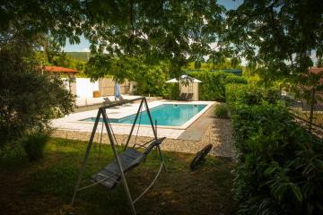 Four Bedroom Holiday Home Imotski