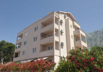 Sara Apartments