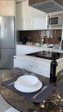 PG HOUSE & SUITE