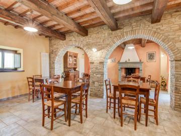 Elegant Holiday Home in Urbania with Garden