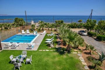 Mariza's Beachfront Apartment with Private Pool