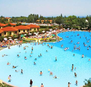 Camping Bella Italia in Peschiera del Garda - Gardasee