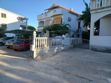 Apartmani zlotrg