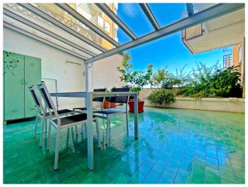 Homes in Genoa - Cozy Terrace
