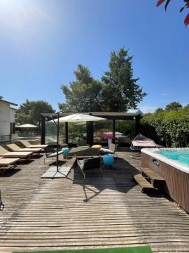 Villa Serena, con piscina, giardino, vicino al mare