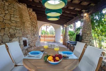 Il trullo accanto