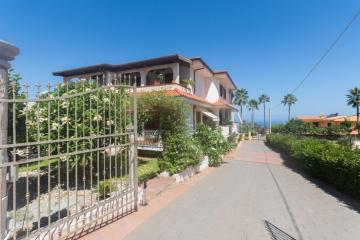 Villa Pomelia