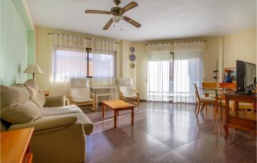 Nice apartment in Torrevieja with 3 Bedrooms
