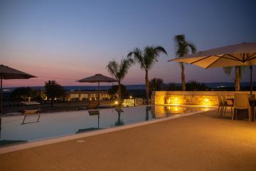 VILLA CAROB
