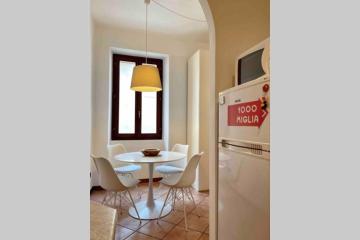 UNCONVENTIONAL APARTMENT: centro storico con bici