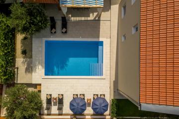 Villa Beata - Pool & View