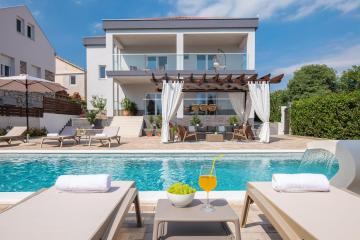 Villa Peregrine