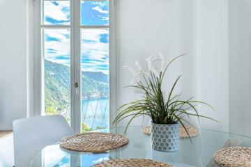 Sea Breeze Flat, Terre Marine