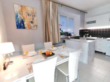 Metro Wilson Apartament