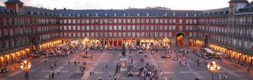 Alfonso VI , PLAZA MAYOR Apartaments & rooms