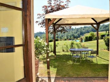 Cozy Apartment near Asciano with Shared Swimming Pool