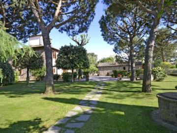 Tuscan Villa in Cortona with Private Swimming Pool