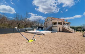 Stunning home in Kras with 3 Bedrooms, WiFi and Outdoor swimming pool