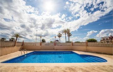 Nice apartment in Sueca with 4 Bedrooms, Outdoor swimming pool and Swimming pool