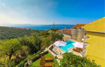 Awesome home in Crikvenica with 3 Bedrooms, WiFi and Outdoor swimming pool