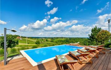 Stunning home in Bedenica with 4 Bedrooms, WiFi and Outdoor swimming pool