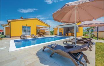 Nice home in Labin with 3 Bedrooms, WiFi and Outdoor swimming pool